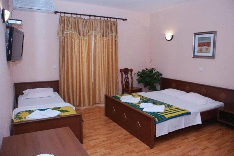 Firenze Apartments Ulcinj Buitenkant foto